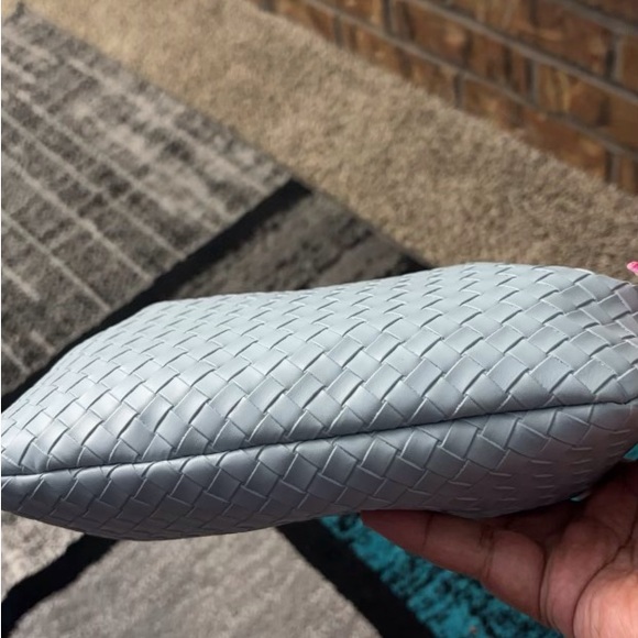 Woven Blue Handbag - Picture 3 of 4